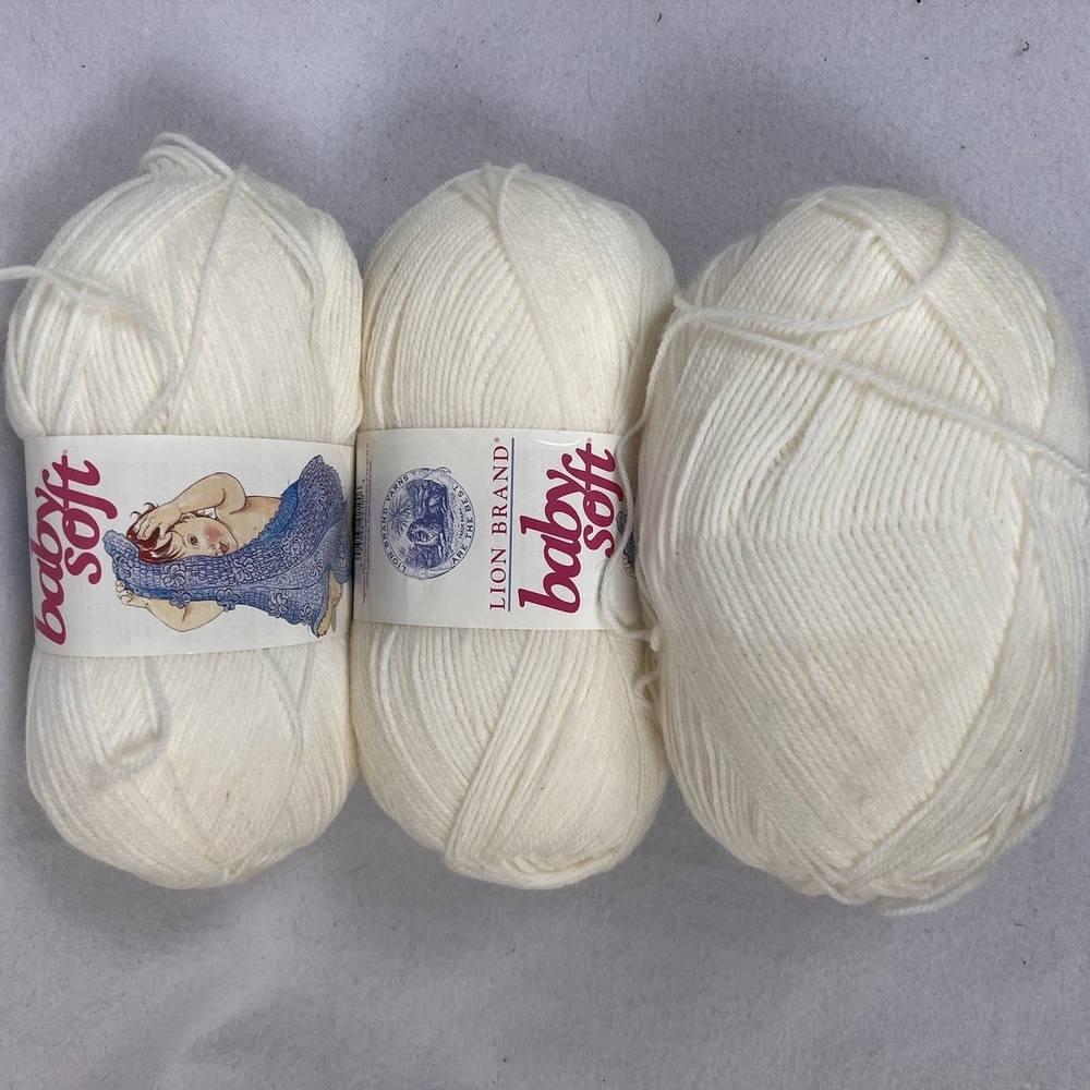 Lion Brand Baby Soft Yarn White 100 Lot of 3 Skeins 5 oz 459 Yds